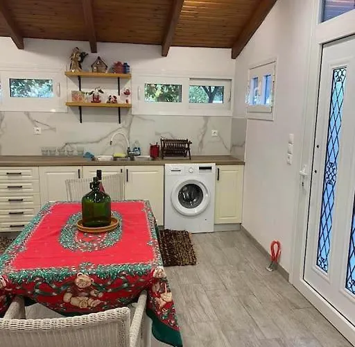 A Modern With Big Garden Σπίτι διακοπών Τράπεζα