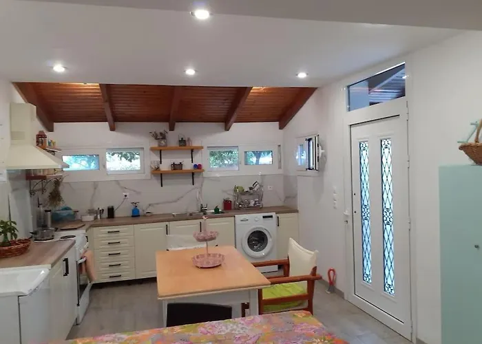 A Modern With Big Garden Σπίτι διακοπών *