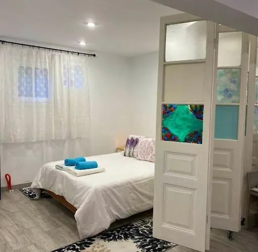 A Modern With Big Garden Σπίτι διακοπών *