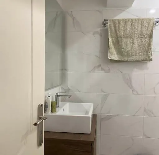 度假居 A Modern With Big Garden *