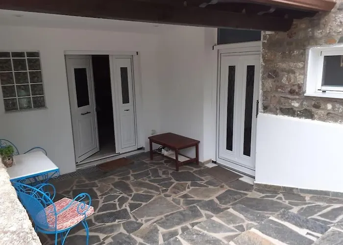 A Modern With Big Garden *