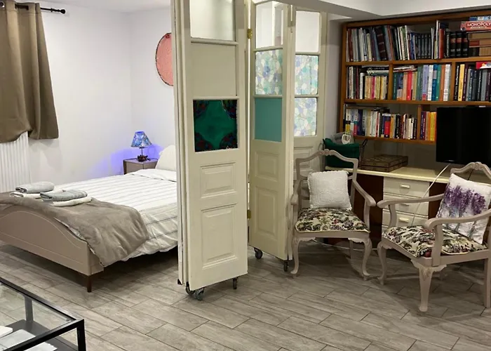 度假居 A Modern With Big Garden